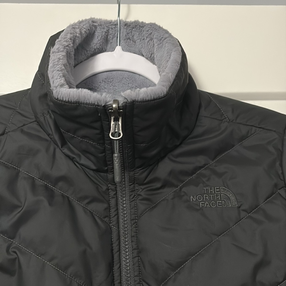 Women’s North Face reversible jacket size: Small - Picture 2 of 11